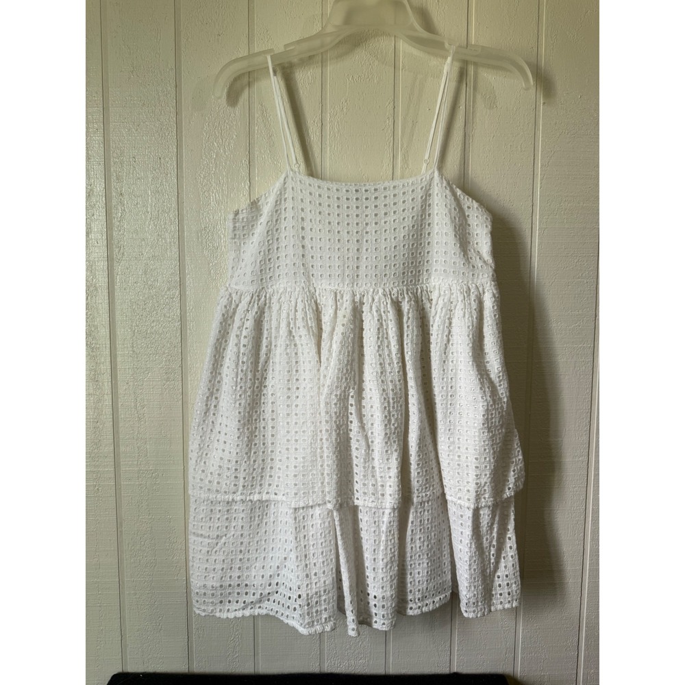 Urban Outfitters White Eyelet Lace Babydoll Top Tiered Camisole Size 4
